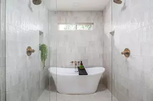 6905 N Creighton Ln, Austin, TX 78723 - Photo 17