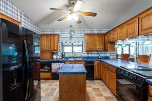 651 High Low Dr, New Braunfels, TX 78132 - Photo 11