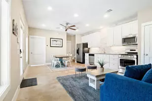 25400 Cove Dr, Spicewood, TX 78669 - Photo 5