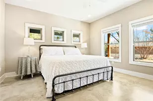 25400 Cove Dr, Spicewood, TX 78669 - Photo 11