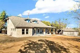 25400 Cove Dr, Spicewood, TX 78669 - Photo 3