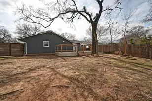 6302 Thurgood Ave, Austin, TX 78721 - Photo 23
