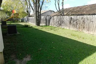 1900 Prairie Knoll Ct, Austin, TX 78758 - Photo 17