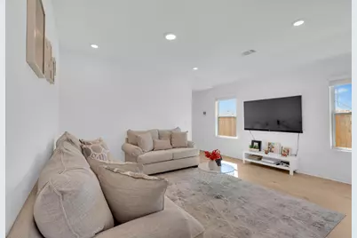 668 Lake Sweetwater Lane, Buda, TX 78610 - Photo 5