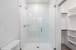 200 W 56th St, Austin, TX 78751 - Photo 11