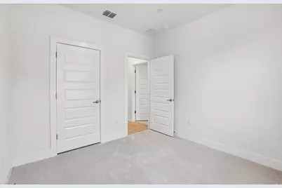 200 W 56th Street #1104, Austin, TX 78751 - Photo 21