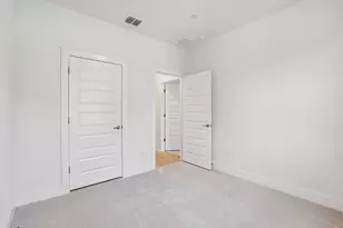 200 W 56th St, Austin, TX 78751 - Photo 21