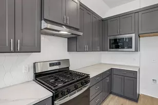 200 W 56th St, Austin, TX 78751 - Photo 7