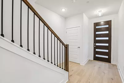 200 W 56th Street #1104, Austin, TX 78751 - Photo 5
