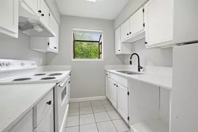2009 West Loop #D, Austin, TX 78758 - Photo 5