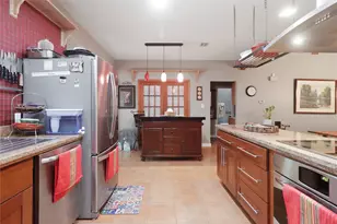 102 N Lake Hills Dr, Austin, TX 78733 - Photo 13