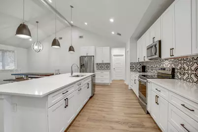 6509 Shady Lane, Lago Vista, TX 78645 - Photo 9