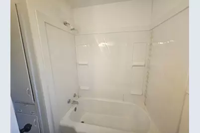 1300 Hondo Street, Lockhart, TX 78644 - Photo 9