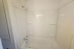 1300 Hondo St, Lockhart, TX 78644 - Photo 9