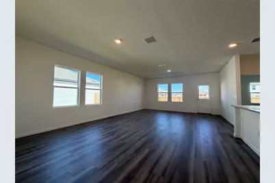 132 Rother Place, Taylor, TX 76574 - Photo 11