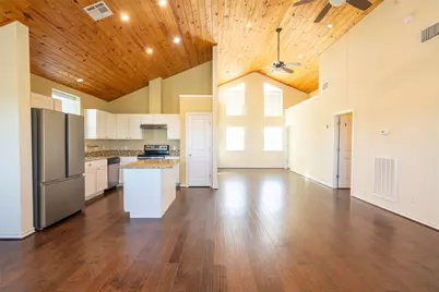 1050 County Road 129 #B, Taylor, TX 76574 - Photo 7