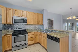 6810 Deatonhill Dr, Austin, TX 78745 - Photo 7