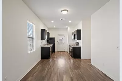 850 Bunton Reserve Boulevard, Kyle, TX 78640 - Photo 5