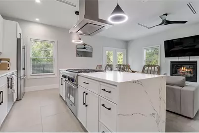 1111 W Annie Street, Austin, TX 78704 - Photo 17