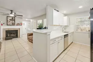 9906 Parliament House Rd, Austin, TX 78729 - Photo 7