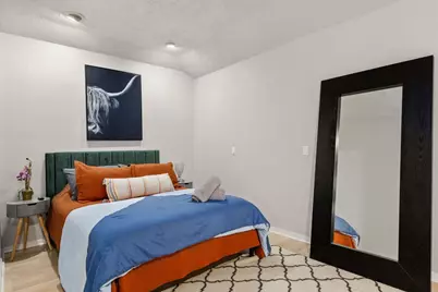 5400 S Alexis Cove S, Austin, TX 78741 - Photo 27