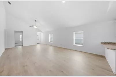 213 W Luna Blue Lane, Jarrell, TX 76537 - Photo 3