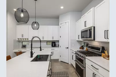 2909 E 3rd Street #2, Austin, TX 78702 - Photo 5