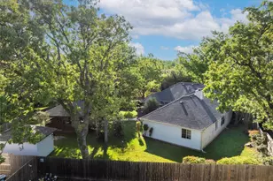 4010 Halfway Cove, Round Rock, TX 78681 - Photo 29