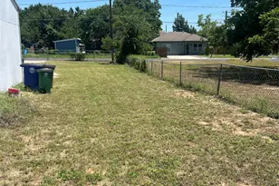 6405 Torres St, Austin, TX 78741 - Photo 13