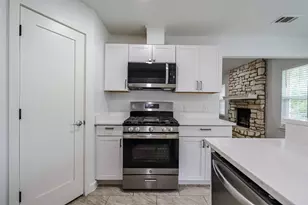 16405 Edgemere Dr, Pflugerville, TX 78660 - Photo 13