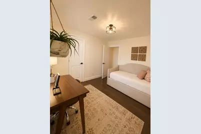 9002 Lodge Court, Austin, TX 78758 - Photo 17