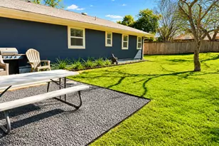 9002 Lodge Ct, Austin, TX 78758 - Photo 25