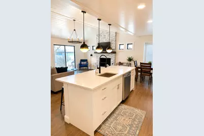 9002 Lodge Court, Austin, TX 78758 - Photo 7