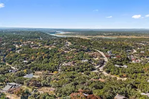 7601 White Oak Dr, Lago Vista, TX 78645 - Photo 1