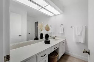 4711 Spicewood Springs Rd, Austin, TX 78759 - Photo 15