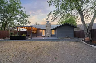 2008 Carriage Park Ln, Austin, TX 78727 - Photo 5