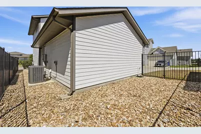 8401 Orizzonte Street, Austin, TX 78744 - Photo 25
