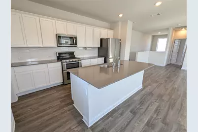 8304 Mandela Bend, Austin, TX 78744 - Photo 5