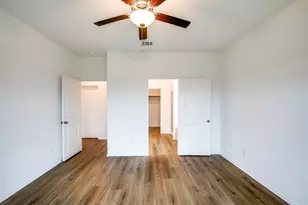 414 Sebring Cir, Hutto, TX 78634 - Photo 11