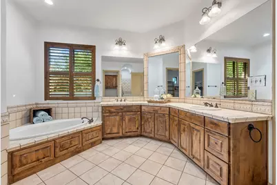 402 Zephyr Street, Lakeway, TX 78734 - Photo 21