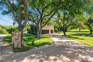 402 Zephyr St, Lakeway, TX 78734 - Photo 33