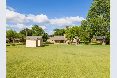 2707 North Drive, Taylor, TX 76574 - Photo 17