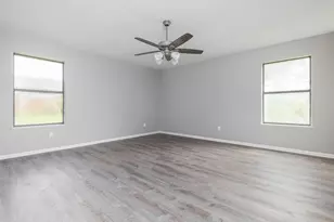 2707 North Dr, Taylor, TX 76574 - Photo 31