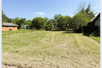 104 W Burton Street, Manor, TX 78653 - Photo 1