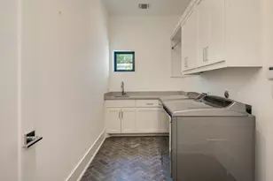 2415 McCall Rd, Austin, TX 78703 - Photo 21
