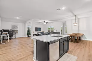 7619 Grenadine Bloom Bnd, Del Valle, TX 78617 - Photo 5