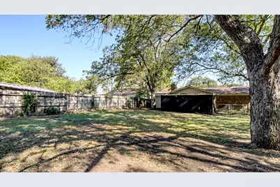 509 N Hill Street, Caldwell, TX 77836 - Photo 35