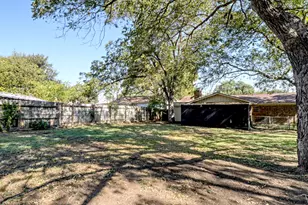 509 N Hill St, Caldwell, TX 77836 - Photo 35