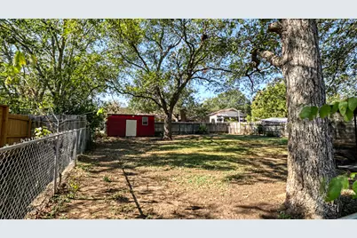 509 N Hill Street, Caldwell, TX 77836 - Photo 29