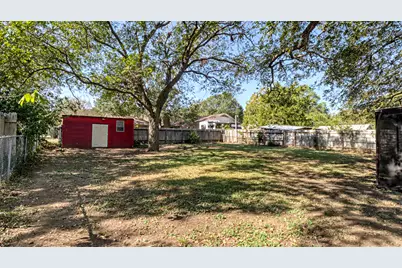 509 N Hill Street, Caldwell, TX 77836 - Photo 37